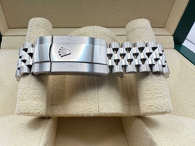 Rolex datejust 36 | mint green | 126234 | 2025 | new - afbeelding 7 van  10