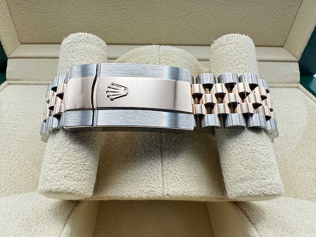 Rolex datejust 36 | wimbledon | 126231 | 2025 | new - afbeelding 9 van  12