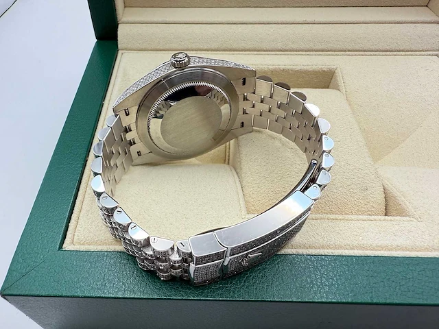 Rolex datejust 41 | 126300 | full "iced" out with natural diamonds - afbeelding 2 van  12