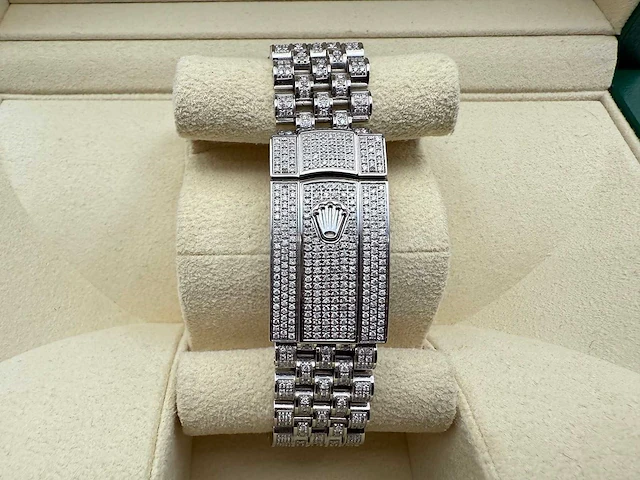 Rolex datejust 41 | 126300 | full "iced" out with natural diamonds - afbeelding 8 van  12