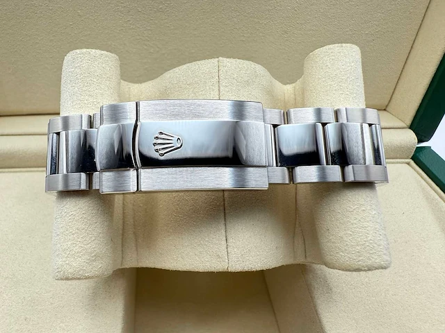 Rolex datejust 41 126334 | silver dial | 08-2025 | new - afbeelding 9 van  12