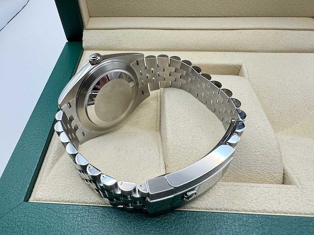 Rolex datejust 41 | black dial | 126334 | 2025 | new - afbeelding 2 van  12