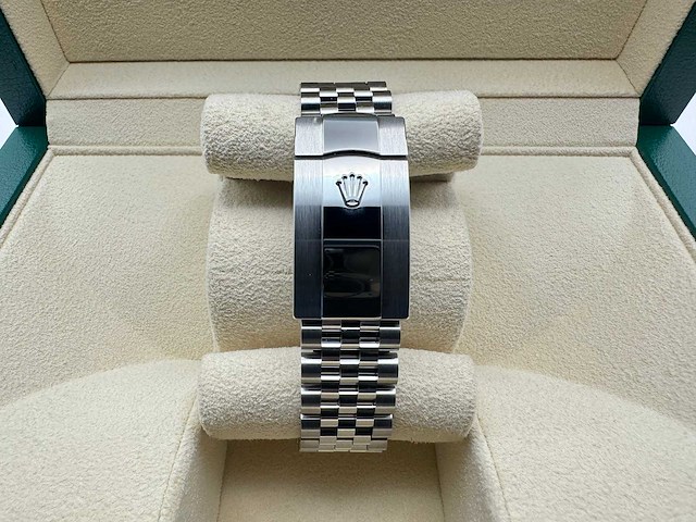 Rolex datejust 41 | mint green | 126334 | 2025 | new - afbeelding 8 van  12