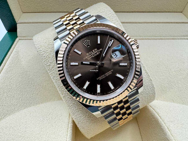 Rolex datejust 41mm chocolate 2024 full set - afbeelding 1 van  7