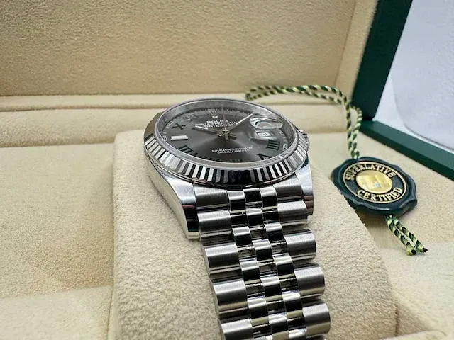 Rolex datejust "wimbledon" 126234 2024 - afbeelding 10 van  10