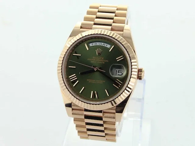 Rolex day-date 40 olive green dial ref. 228235 herenhorloge - afbeelding 1 van  7