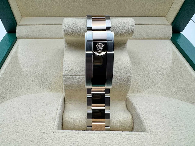 Rolex gmt-master ii 126711chnr | “rootbeer” | 2025 | new - afbeelding 8 van  12