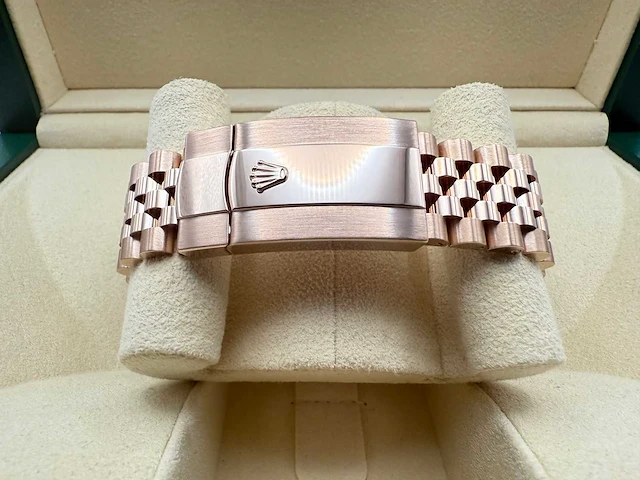 Rolex sky-dweller 336935 | blue dial | 2025 | new - afbeelding 9 van  12