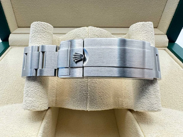 Rolex submariner date 126610lv | starbucks | new | 2025 - afbeelding 9 van  12