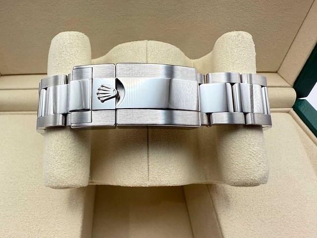 Rolex yacht-master 40 | 126622 | titanium blue | 2025 | new - afbeelding 9 van  12