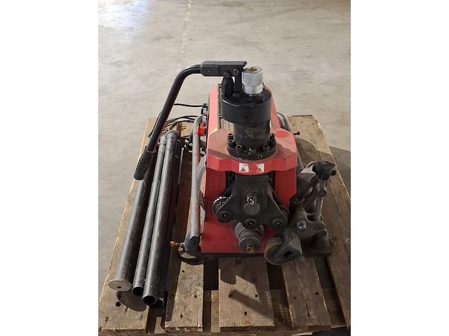 Rolgroefapparaat 2-12" 230v op onderstel rothenberger, ro groover 2-12" hydraulic, bouwjaar 2019 - afbeelding 4 van  10