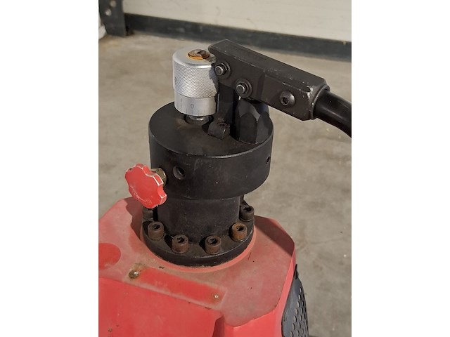 Rolgroefapparaat 2-12" 230v op onderstel rothenberger, ro groover 2-12" hydraulic, bouwjaar 2019 - afbeelding 7 van  10