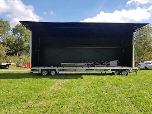 Roll-on 7000-4vv podiumwagen - afbeelding 1 van  14