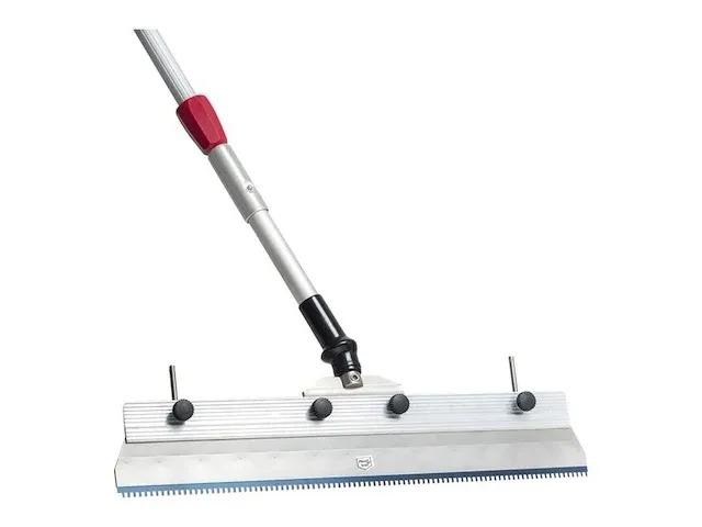 Roll rakel with insert r2 and 2 pins including hinge scraper head and telescopic handle roll - afbeelding 1 van  5