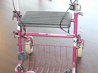 Rollator met wandelstokhouder. let op! een handrem defect. - afbeelding 2 van  2