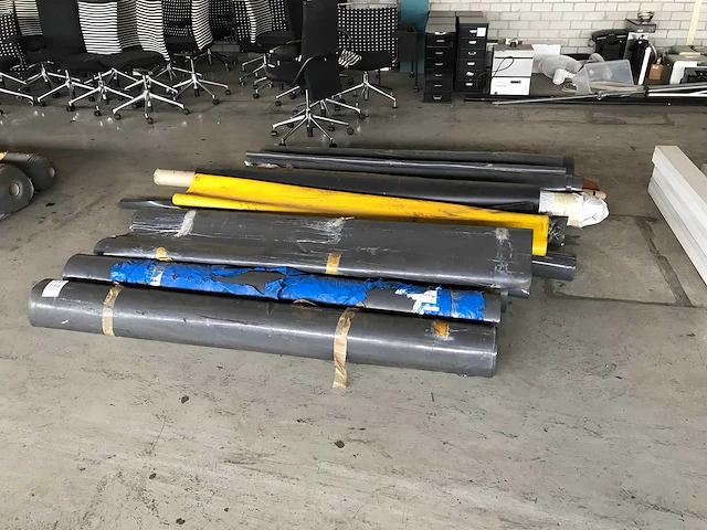 Rollen plastic dakzeil (13x) - afbeelding 1 van  4