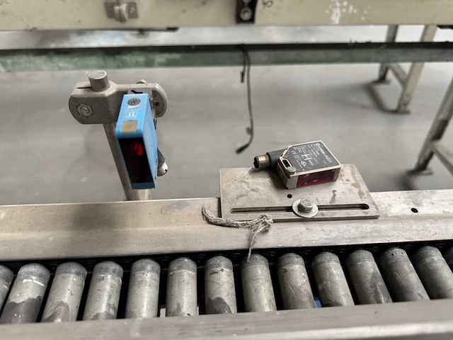 Rollenbaan met aandrijfmotor - afbeelding 4 van  17