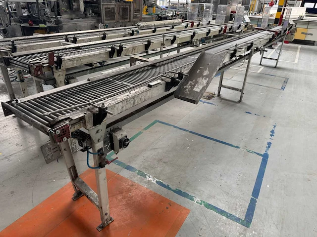 Rollenbaan met aandrijfmotor - afbeelding 11 van  17