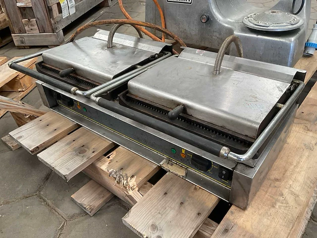 Roller grill grill- en bakplaat - afbeelding 2 van  5