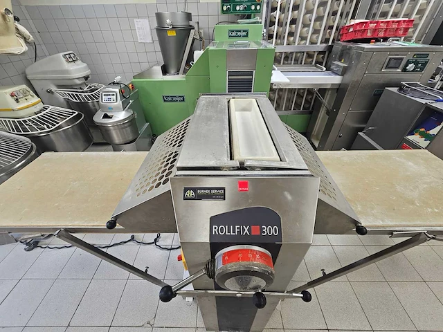 Rollfix - 2011 - 300/650 1.2lx1.2l - deeguitrolmachine - afbeelding 5 van  10