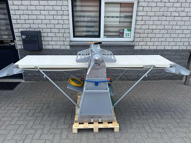 Rollfix - uitroltafel - uitrolmachine - afbeelding 1 van  6