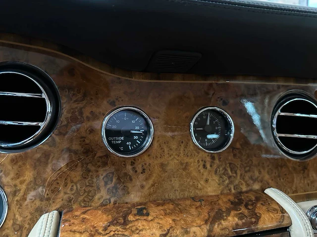 Rolls-royce corniche v 6.75 v8 cabriolet 329pk 2000 convertible (1 of 374 worldwide), 91-hf-tp - afbeelding 26 van  48