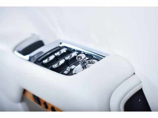 Rolls royce dawn convertible 6,6l v12 - 2017 - afbeelding 30 van  100