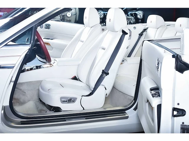 Rolls royce dawn convertible 6,6l v12 - 2017 - afbeelding 32 van  100