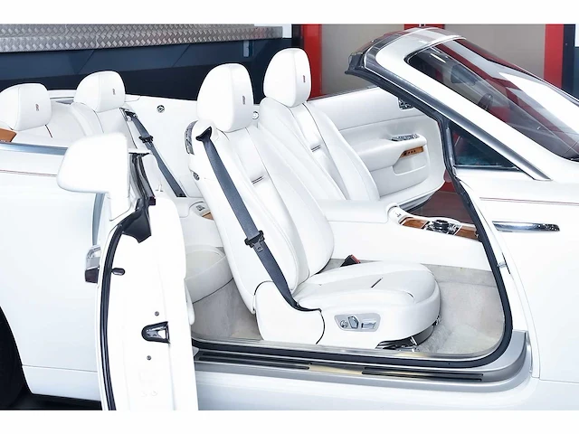 Rolls royce dawn convertible 6,6l v12 - 2017 - afbeelding 43 van  100
