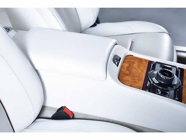 Rolls royce dawn convertible 6,6l v12 - 2017 - afbeelding 48 van  100