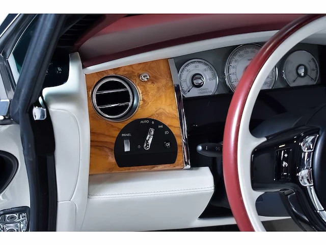 Rolls royce dawn convertible 6,6l v12 - 2017 - afbeelding 83 van  100