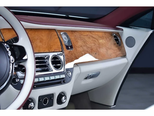 Rolls royce dawn convertible 6,6l v12 - 2017 - afbeelding 85 van  100