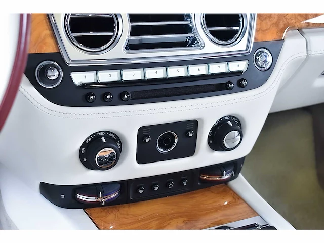 Rolls royce dawn convertible 6,6l v12 - 2017 - afbeelding 91 van  100