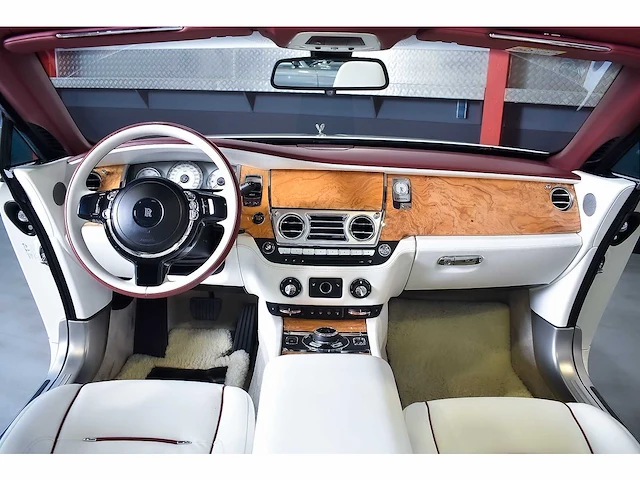 Rolls royce dawn convertible 6,6l v12 - 2017 - afbeelding 95 van  100