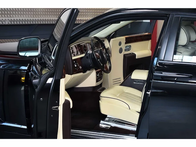 Rolls royce phantom 'mansory' sedan 6,75l v12 - 2013 - afbeelding 82 van  105