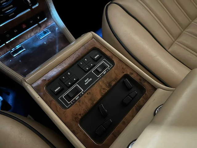 Rolls-royce silver spur 6.8 v8 304pk 1997 - afbeelding 17 van  43