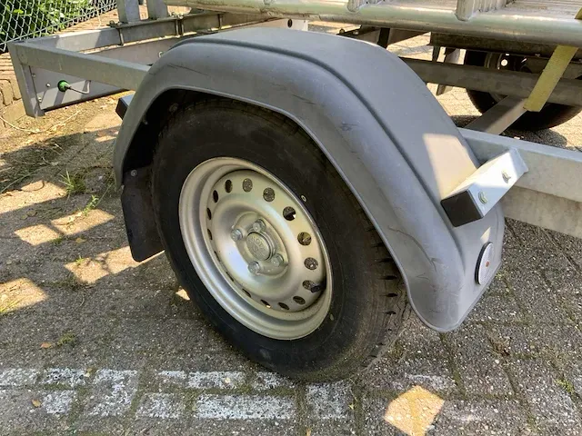 Rolsteiger met aanhangwagen - afbeelding 3 van  12