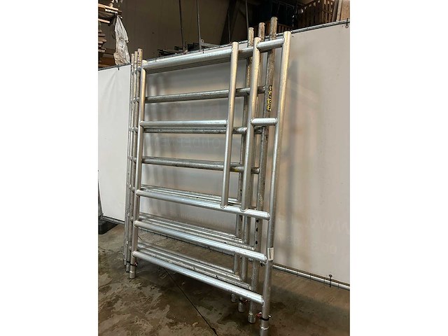 Rolsteiger opbouwframes (4x) - afbeelding 1 van  3