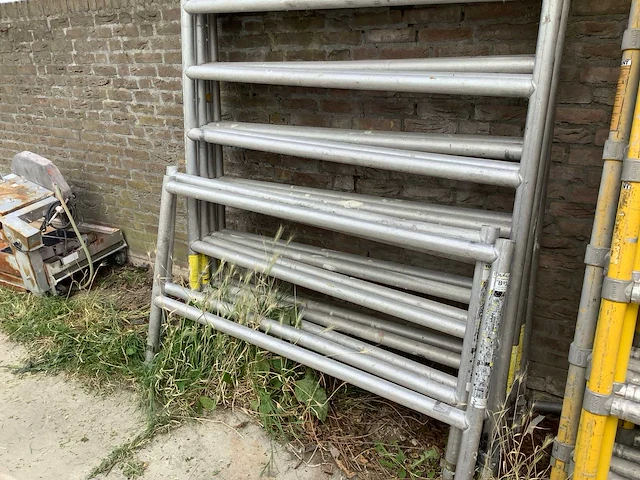 Rolsteiger - afbeelding 2 van  7