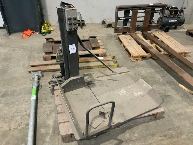 Rolstoel lift - afbeelding 2 van  5
