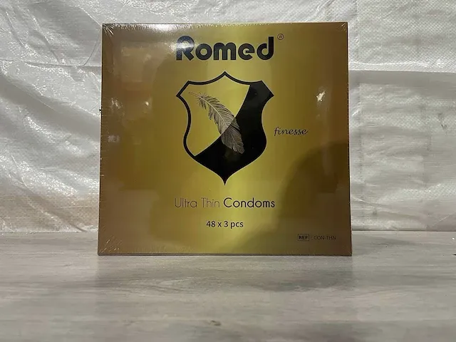 Romed - ultra thin - condoom (960x) - afbeelding 2 van  6