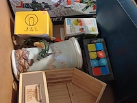 Rommelmarkt bananedoos vol - afbeelding 1 van  5