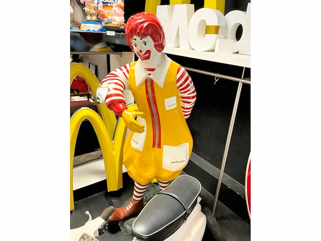 Ronald mcdonald pop - afbeelding 2 van  11