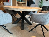 Ronde eiken eetkamertafel - afbeelding 3 van  7