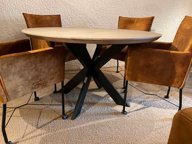 Ronde eiken eetkamertafel - afbeelding 2 van  9