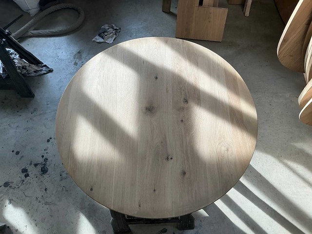Ronde eikenhout tafelblad 1000x1000 (11x) - afbeelding 2 van  4