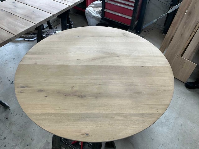 Ronde eikenhout tafelblad 1300x1300 (4x) - afbeelding 2 van  5