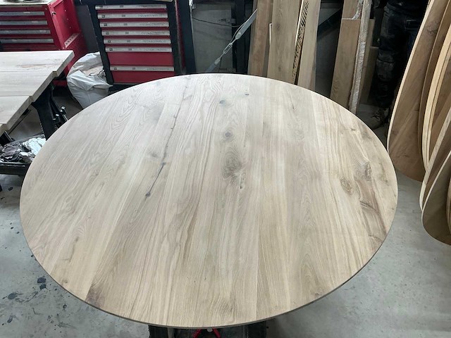Ronde eikenhout tafelblad 1500x1500 (4x) - afbeelding 2 van  4