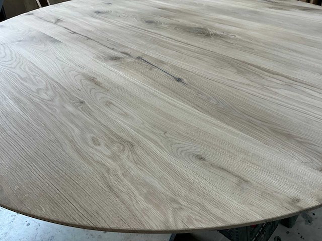 Ronde eikenhout tafelblad 1500x1500 (4x) - afbeelding 3 van  4