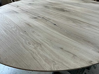 Ronde eikenhout tafelblad 1500x1500 (4x) - afbeelding 3 van  4